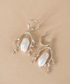 Zoe and Morgan Mutiara Pearl Silver Earrings