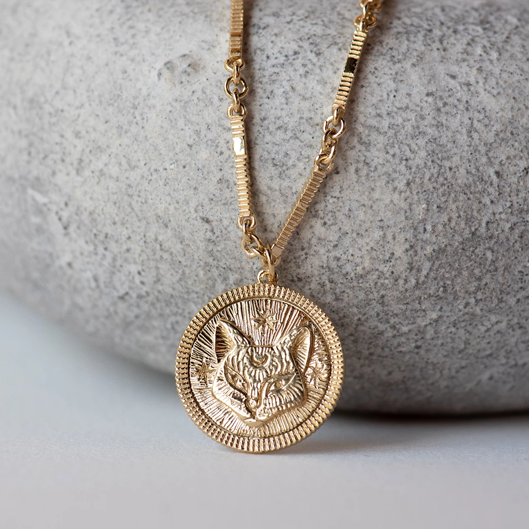 Zoe and Morgan Independent Necklace Gold 1 Zoe and Morgan Independent Necklace Gold