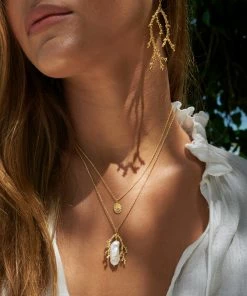 Zoe and Morgan Mutiara Pearl Gold Necklace