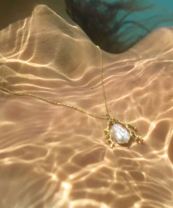 Zoe and Morgan Mutiara Necklace Gold