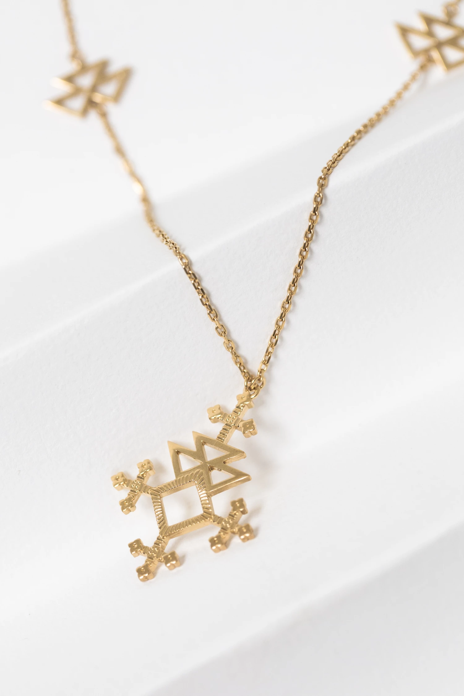 Zoe and Morgan Talitha Necklace Gold 1 Zoe and Morgan Talitha Necklace Gold