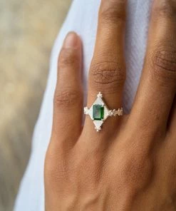 Zoe and Morgan Anastasia Ring Silver with Chrome Diopside