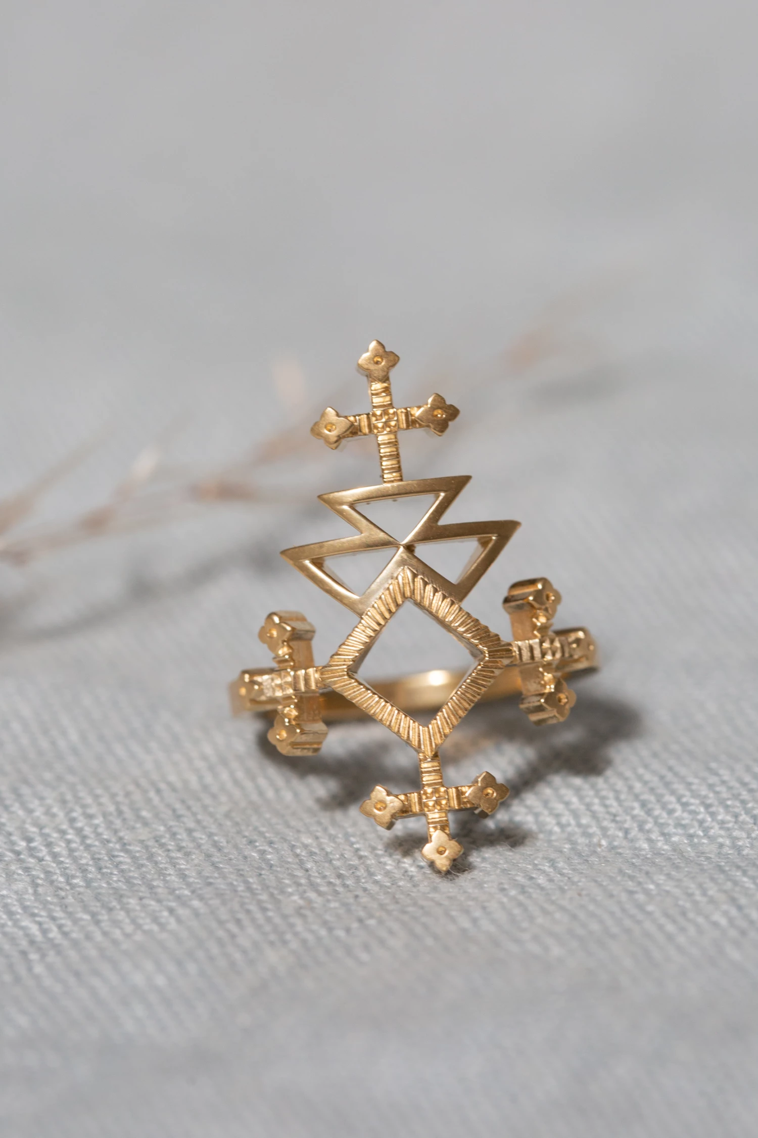 Zoe and Morgan Talitha Ring Gold 2 Zoe and Morgan Talitha Ring Gold