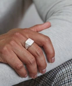 Zoe and Morgan Fine Lines Mens Signet Ring Silver